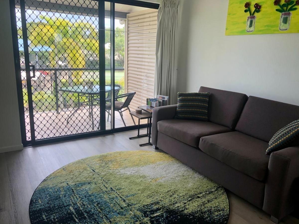 Apartment In 4* Resort - Pool Views - Great Location Noosaville Ngoại thất bức ảnh